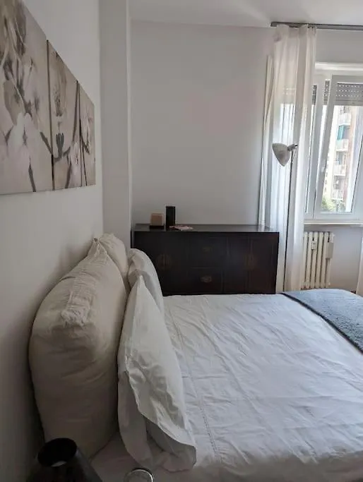 Modern And Comfortable Near The Subway Milão Itália
